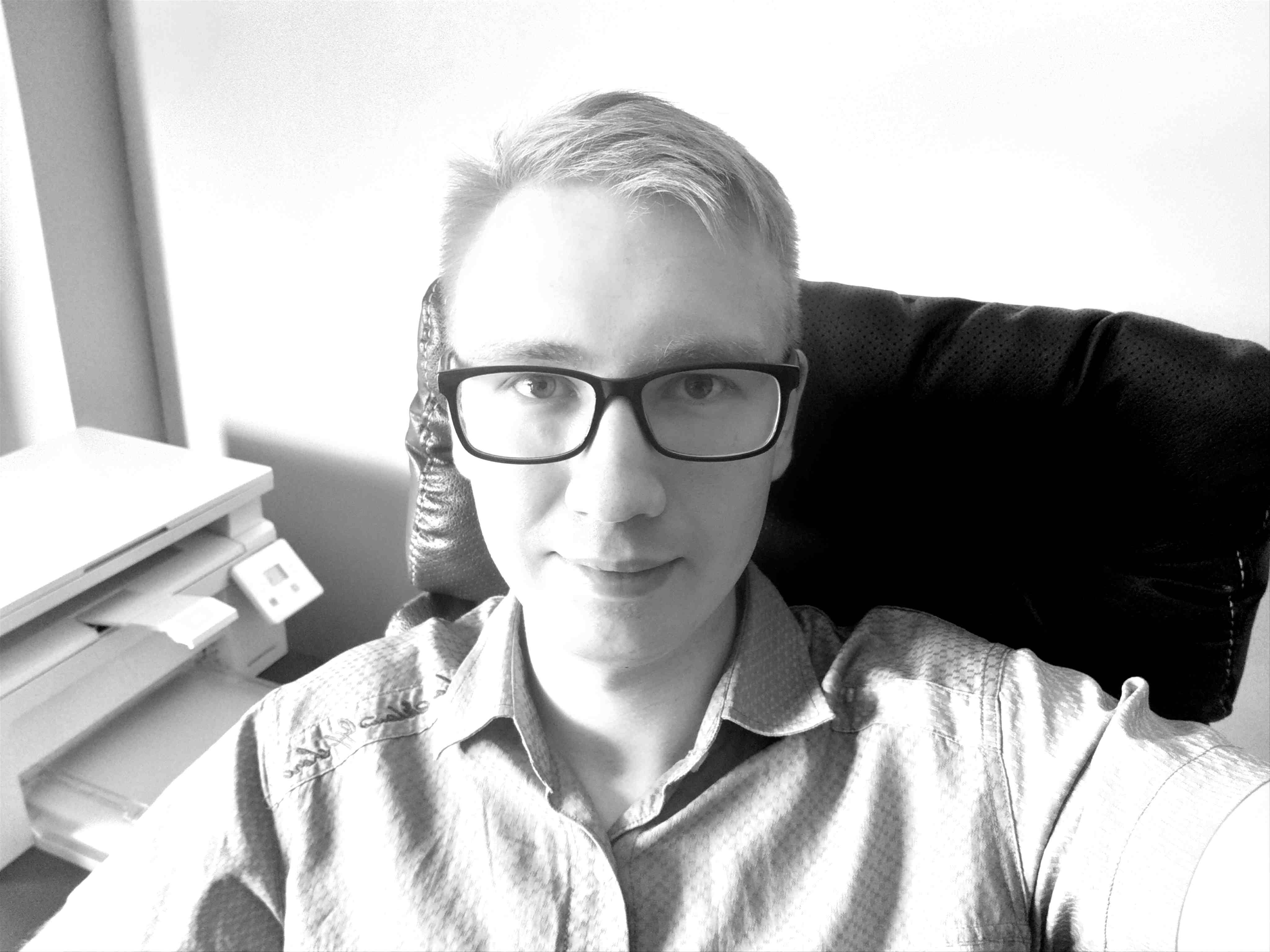 ����� ���