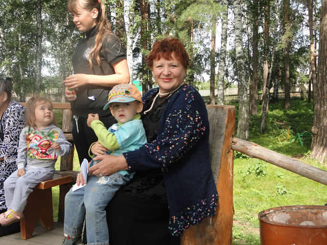 �������