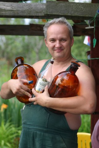 ����������