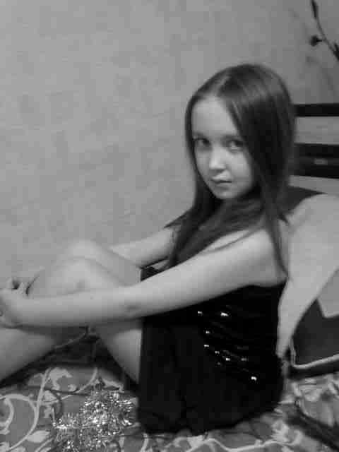 ����� ����