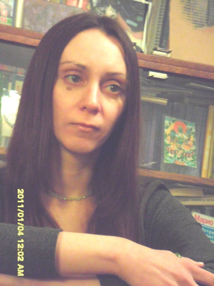 ����� ����