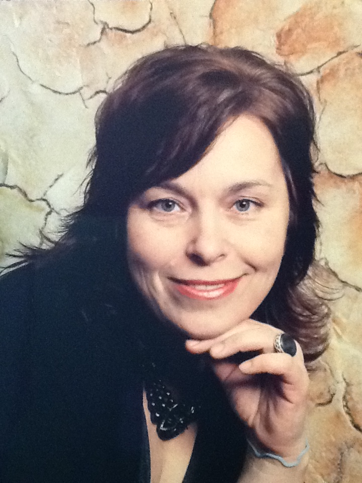 Лена Аксенова