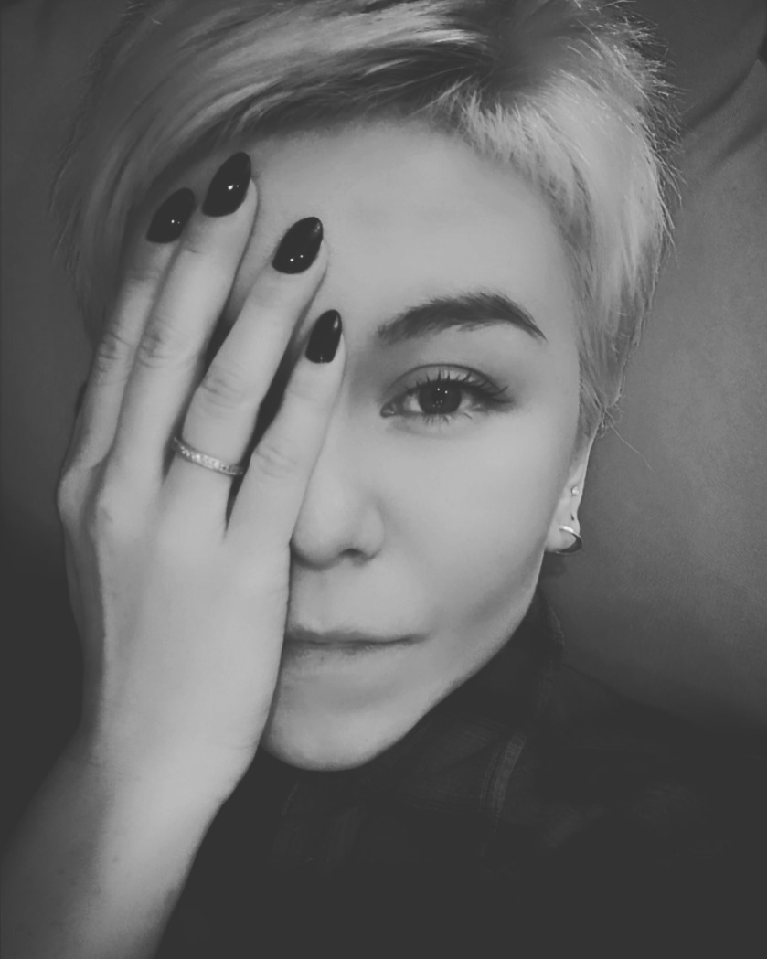 ���� ���