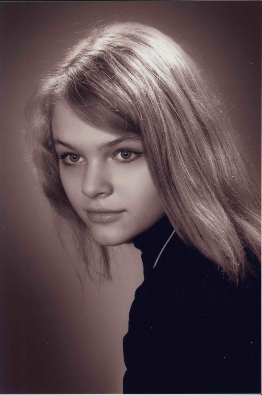 Затонская Мария