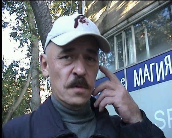 ����� ����