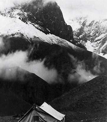 Руслан Белов