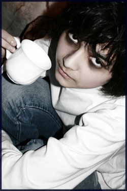 ����-����