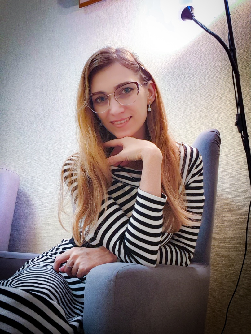 ����� ����