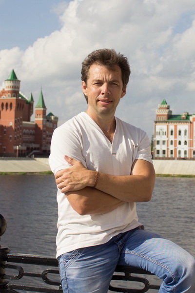 Борис Сутырин