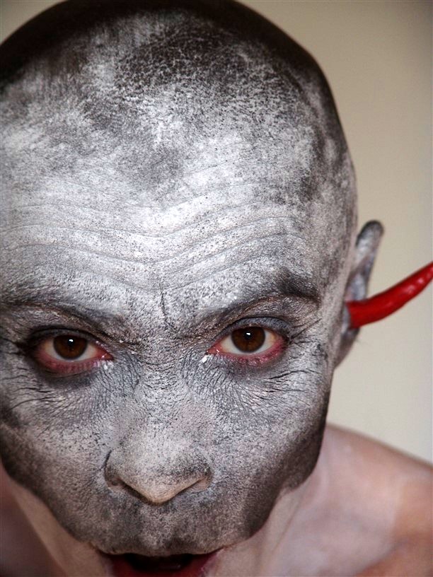 ���� ���