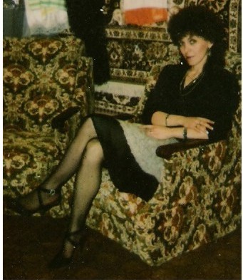 ����� ����