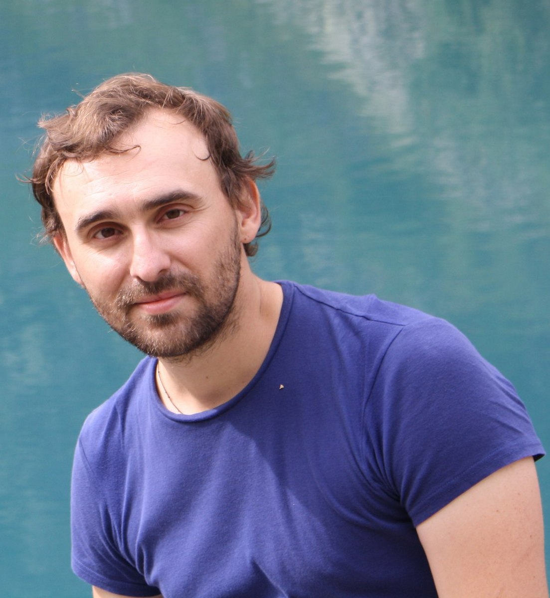 Геннадий Холод