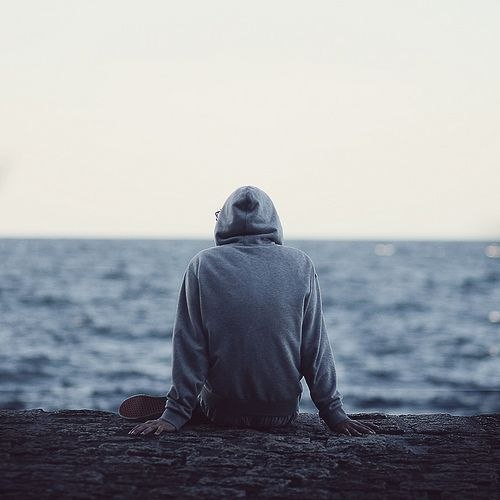 ����� ����