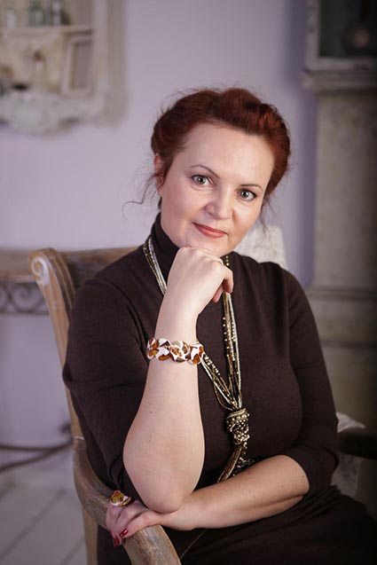 �������