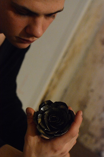 ���� ���