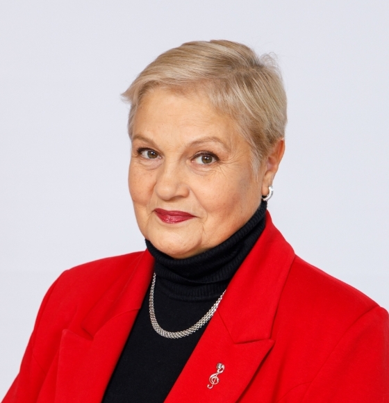 Елена Лысак