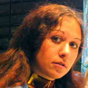 ����� ����