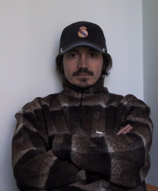 Евгений Борн