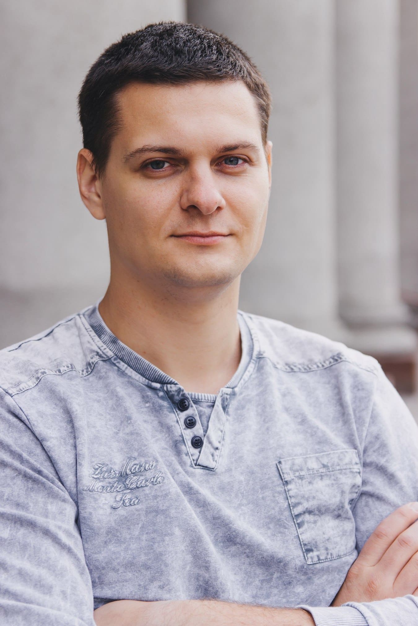 ������ ������