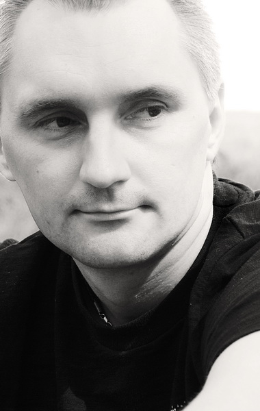 ������ ��