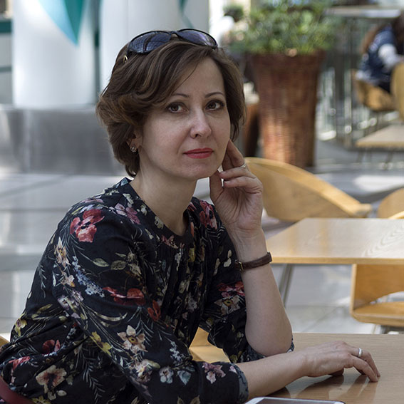 ����� ����