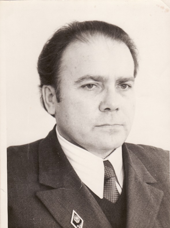 Геннадий Хомский