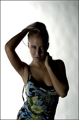 ���� ���