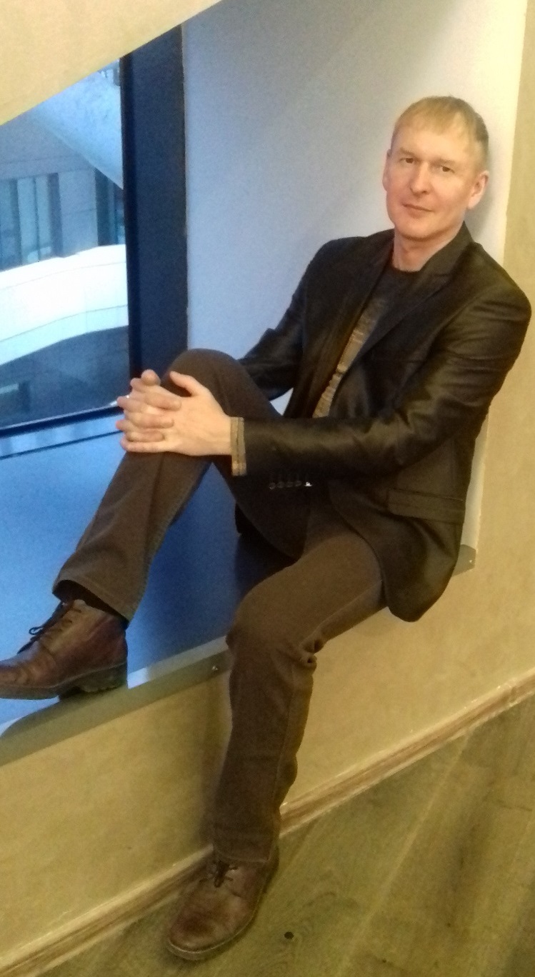 ����� ���