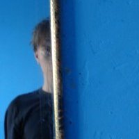 ����� ����