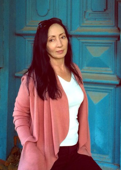 ����� ����