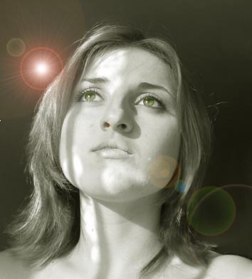 Дэлия Белая