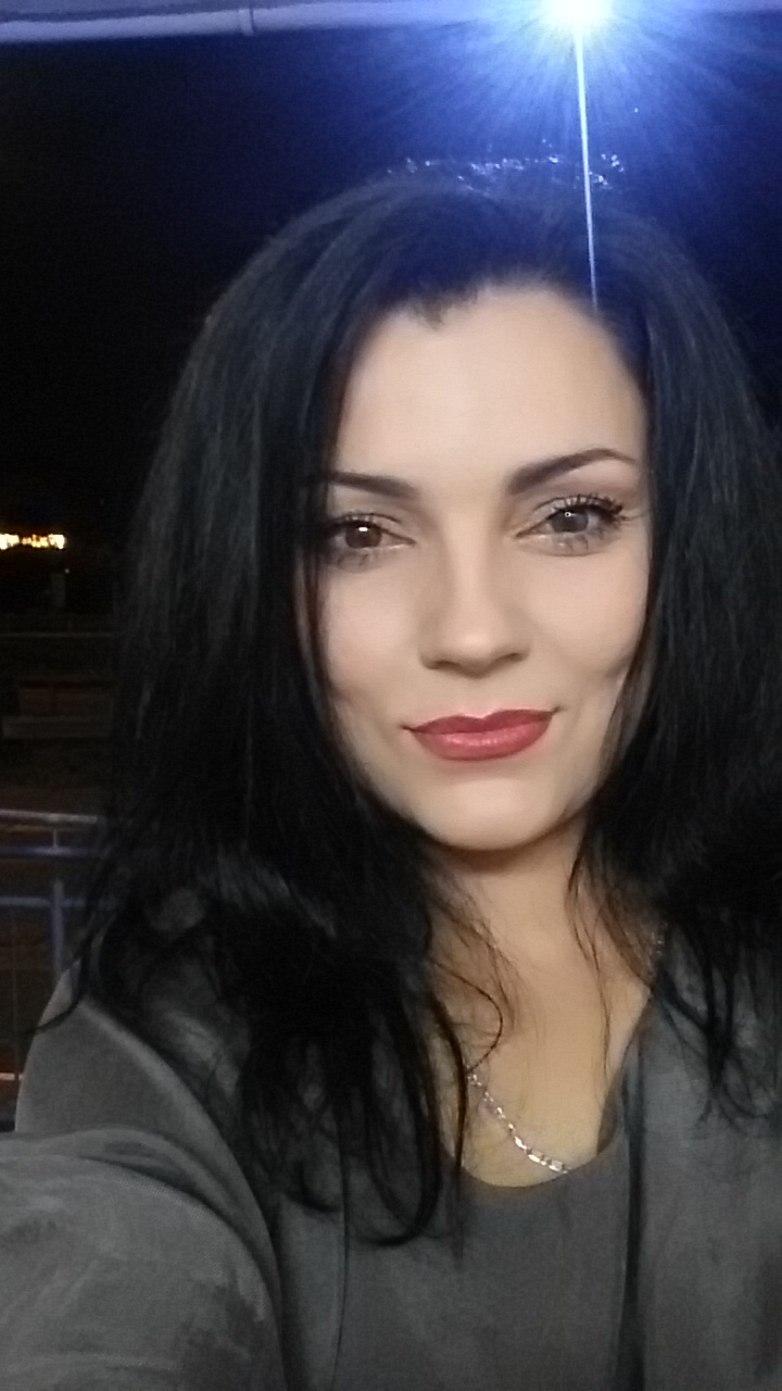 ���� ���