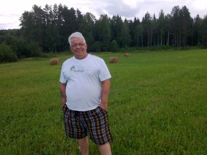 Олег Достовалов