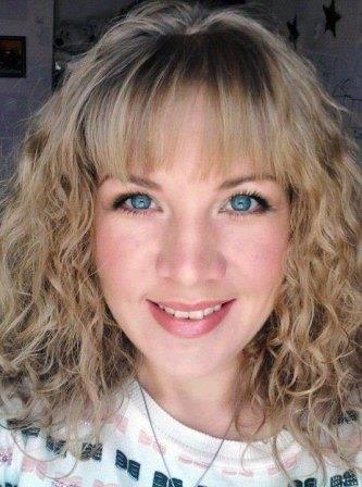 ����� ����