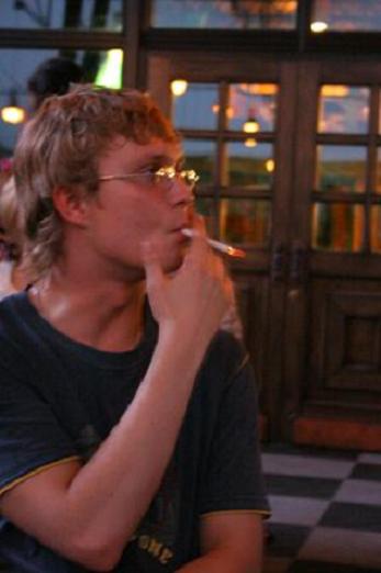 ���� ���