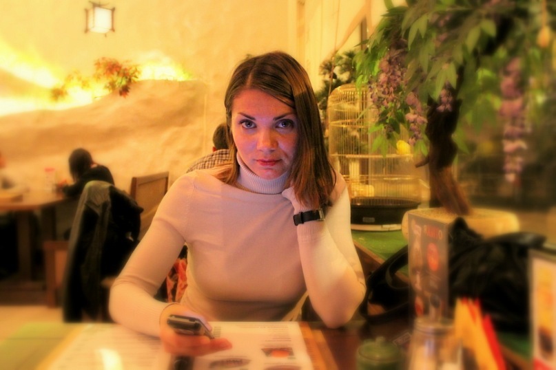 ����� ����