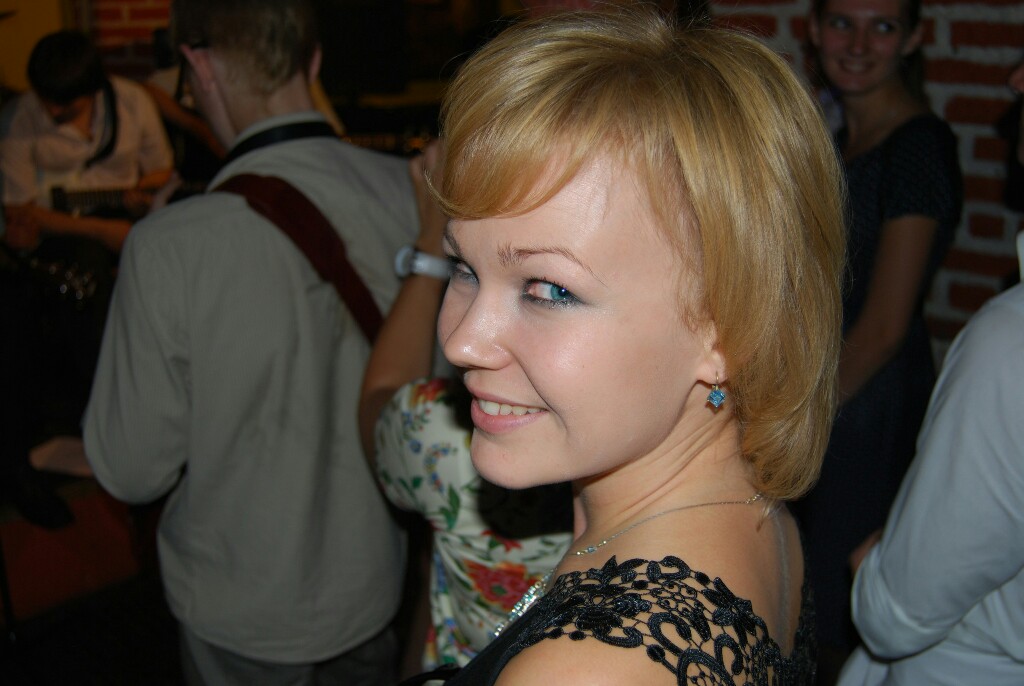 ���� ����