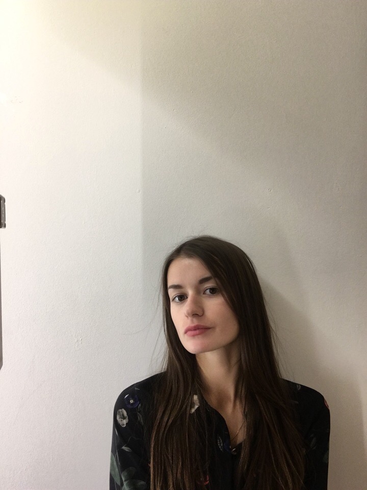 ������ ��