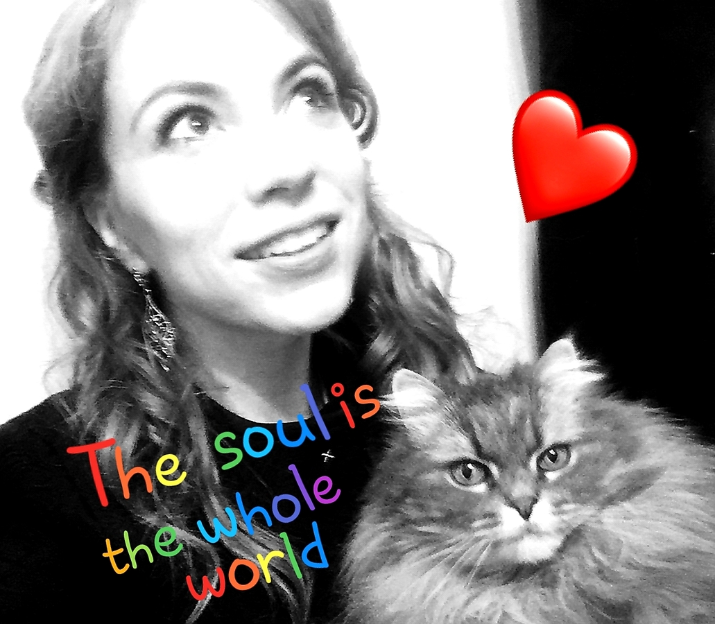 Ксения Мира