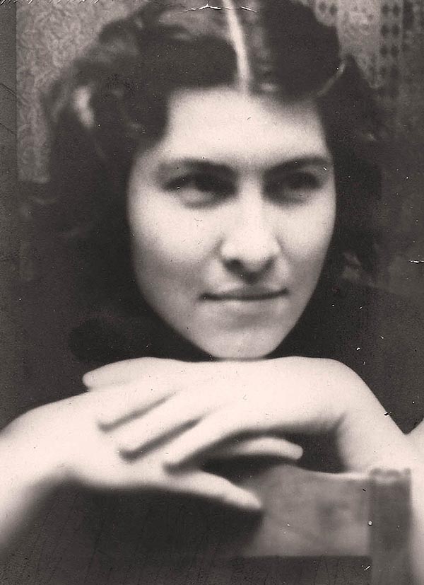 Лариса Азимджанова