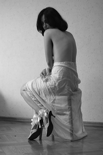 �������