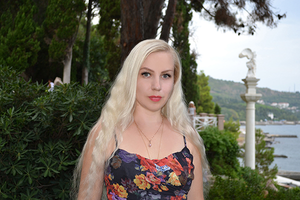 ���� ���