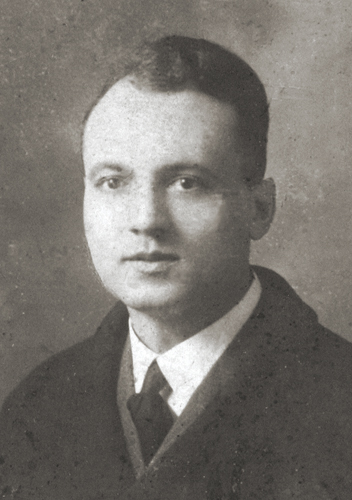 Михаил Любовин