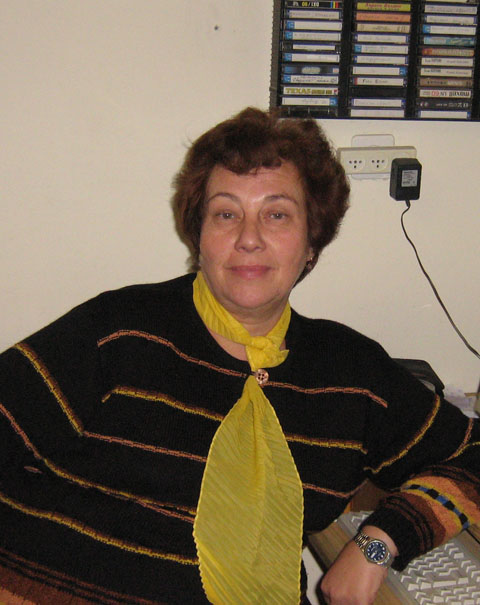 ���� ���