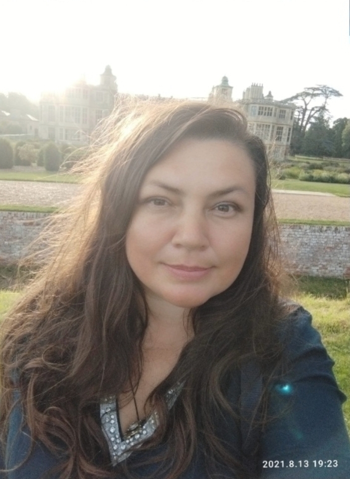 Лариса Лавникова