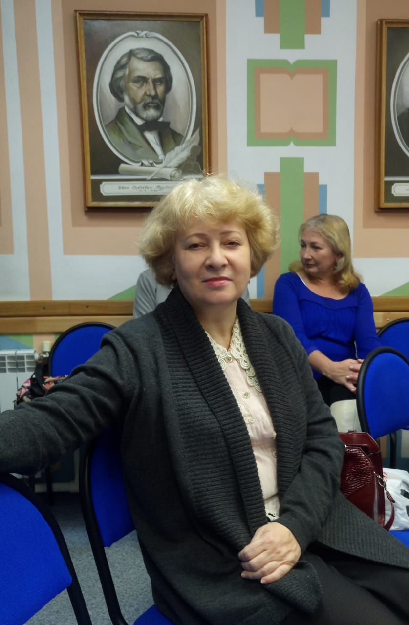 Марина Макова