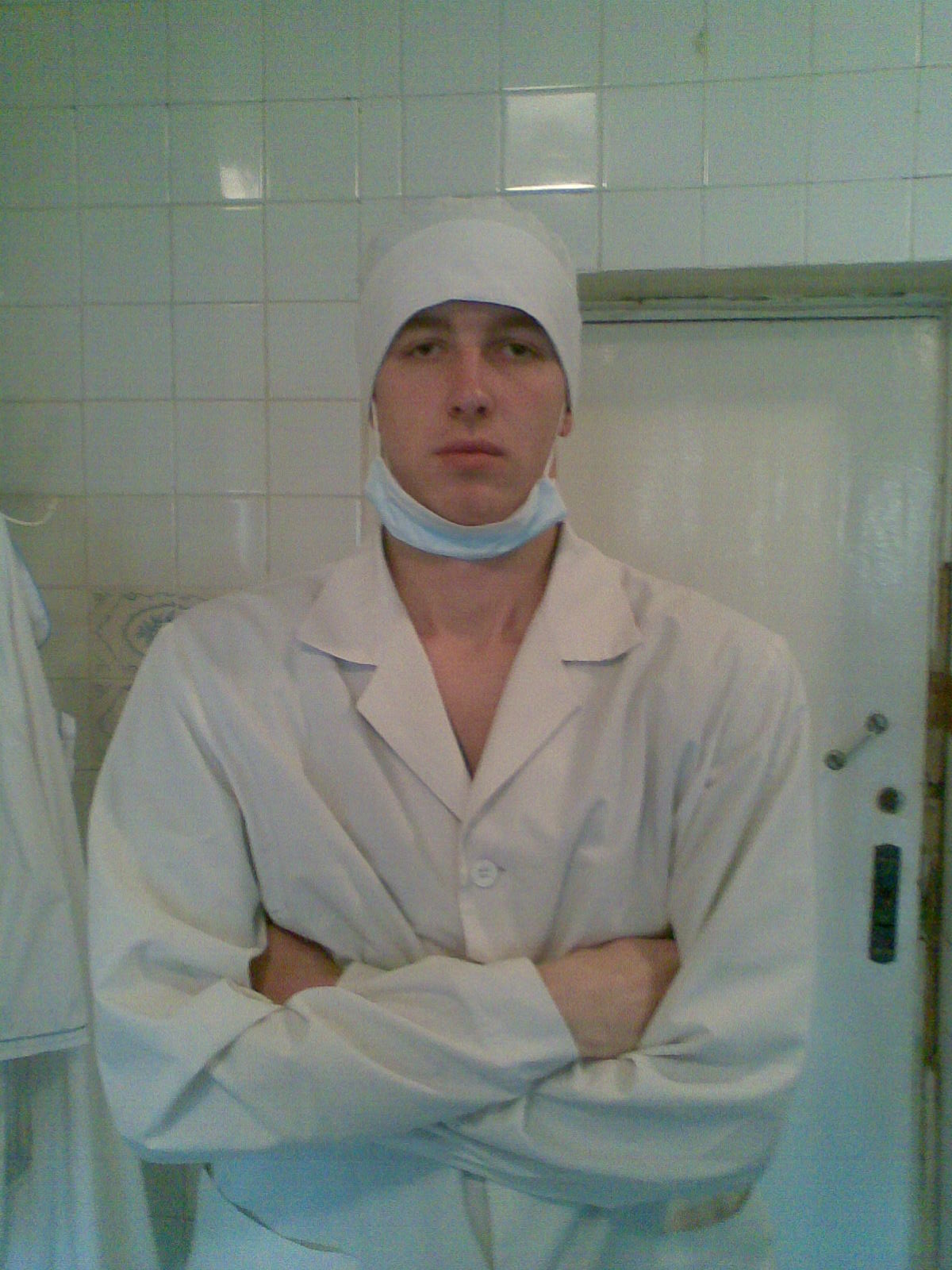 �������