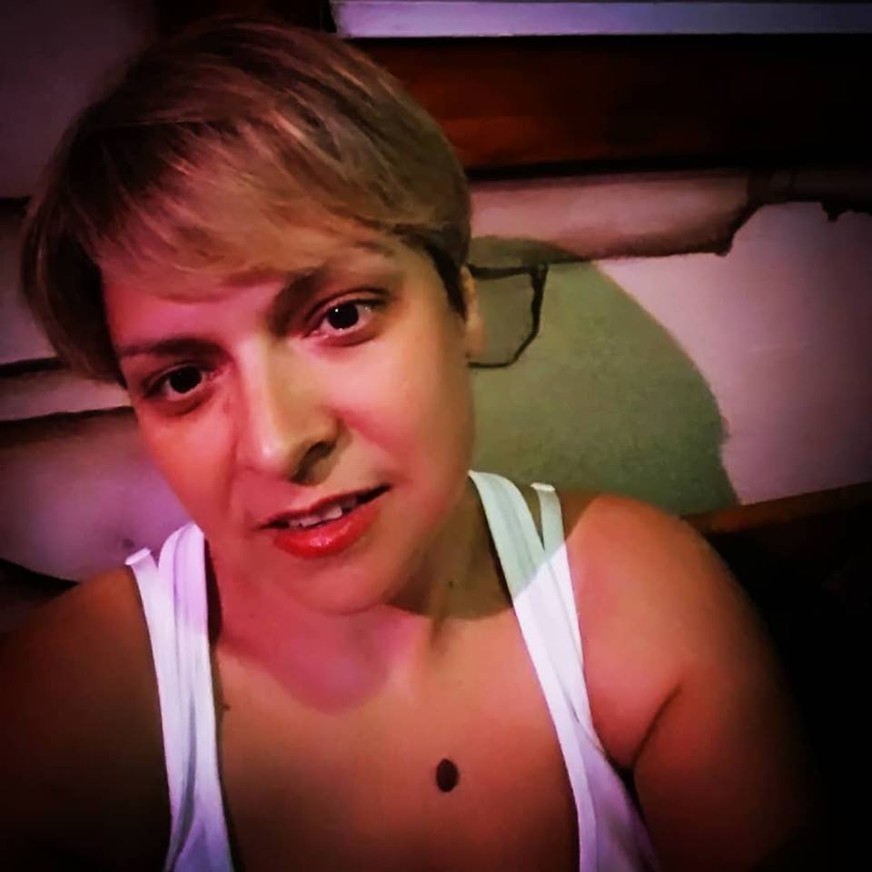 �������