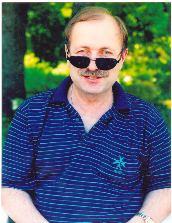 Игорь Антонов