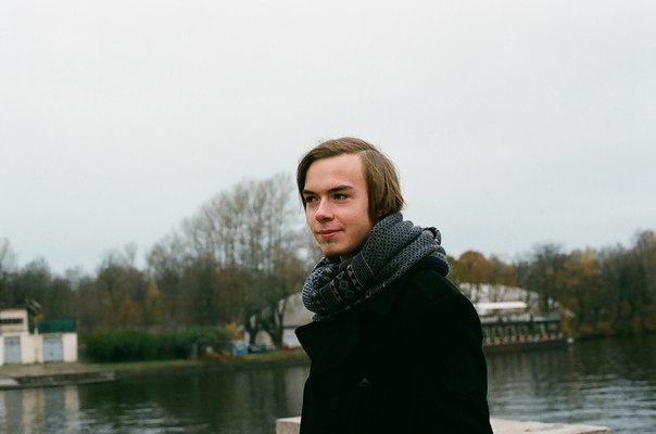 ������ ��